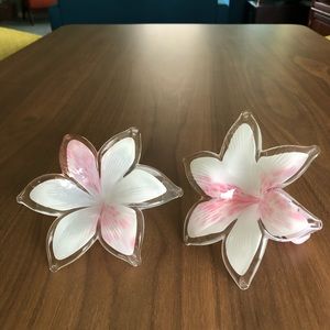 2 Decorative  Flowers